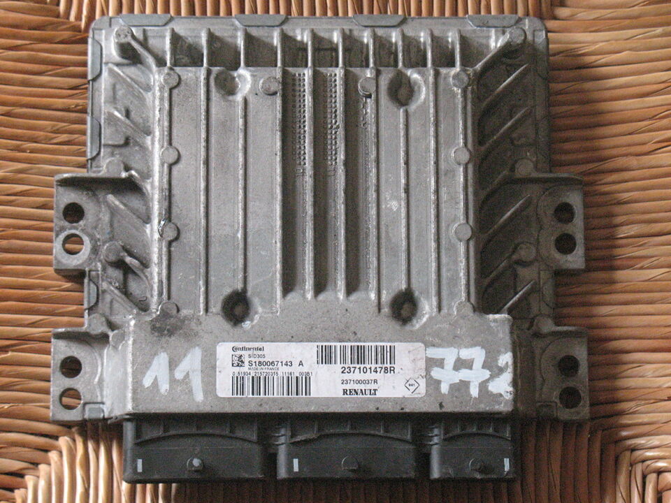 ECU RENAULT MEGANE LAGUNA III 1.5 S180067143A 237101478R SID305 237100037R