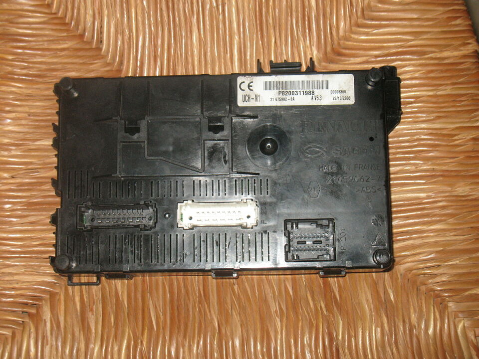 Modulo UCH Renault Clio cc 1.2 16V. P8200311988 21675902-8A