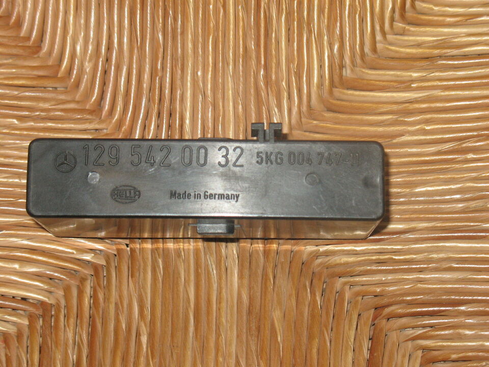 Mercedes 1295420032 Control Module 5KG 004747-11