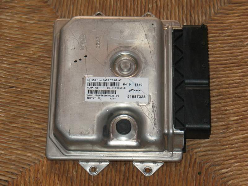 ECU CENTRALINA FIAT 500L 165 CV 51987328 8GMKFN HW690