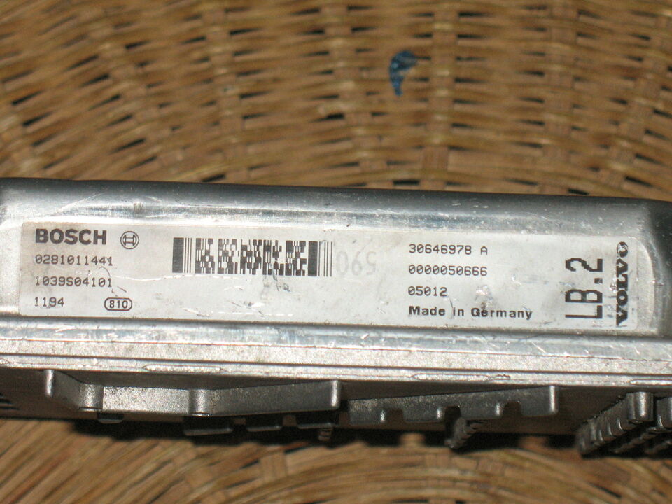 ECU VOLVO S60, XC90 2.4 BOSCH 0281011441 30646978 A 0000056328
