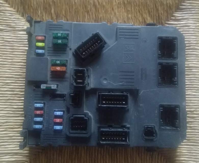 Body computer citroen peugeot 9657999780 s118085220 f