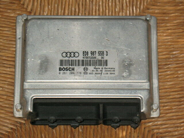 ECU CENTRALINA MOTORE AUDI 1.8 T M 3.8.2 0261204778 8D0907558D