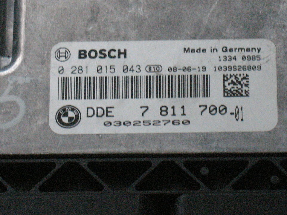 ECU BMW 3 2.0 D BOSCH 0281015043 DDE7811700 7811700