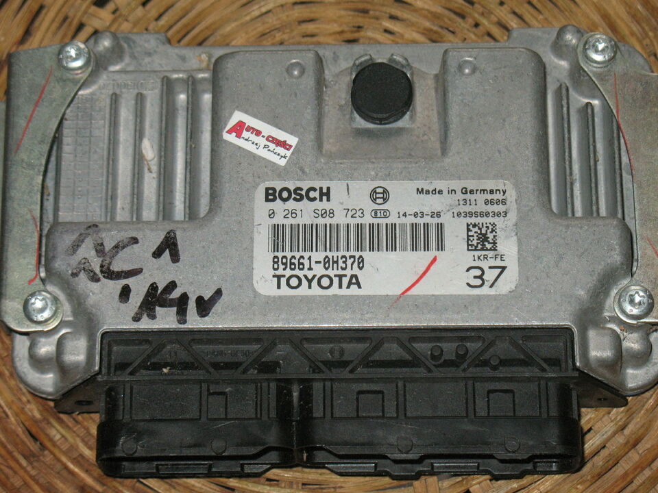 ECU Toyota Aygo 0261S08723 89661-0H370 CITROEN C1 2014
