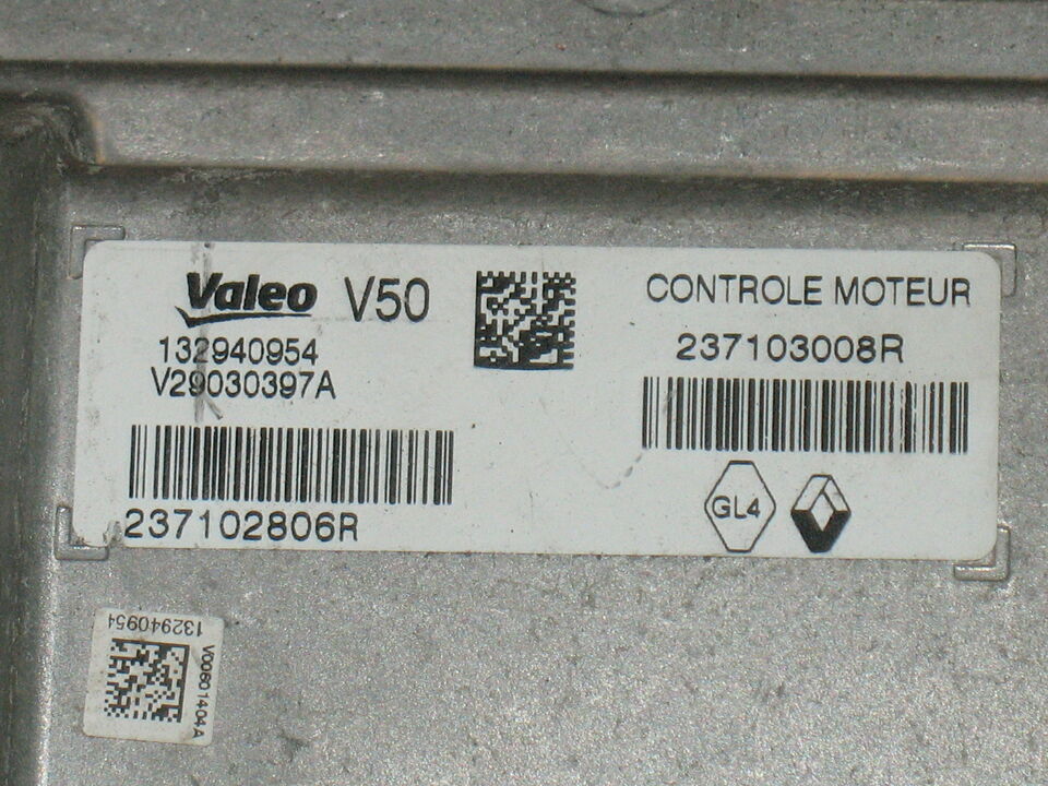 ECU Dacia Sandero II Clio III V29030397A 237103008R Valeo V50