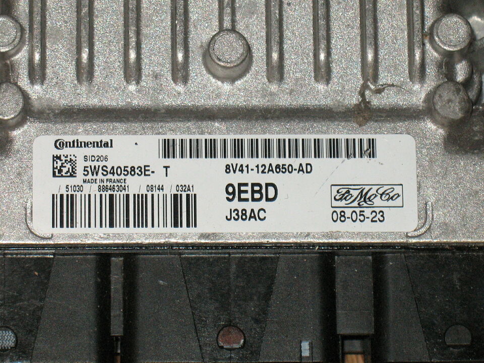 FORD KUGA 2.0 SID206 ECU 5WS40583E-T 8V41-12A650-AD 9EBD 8V41