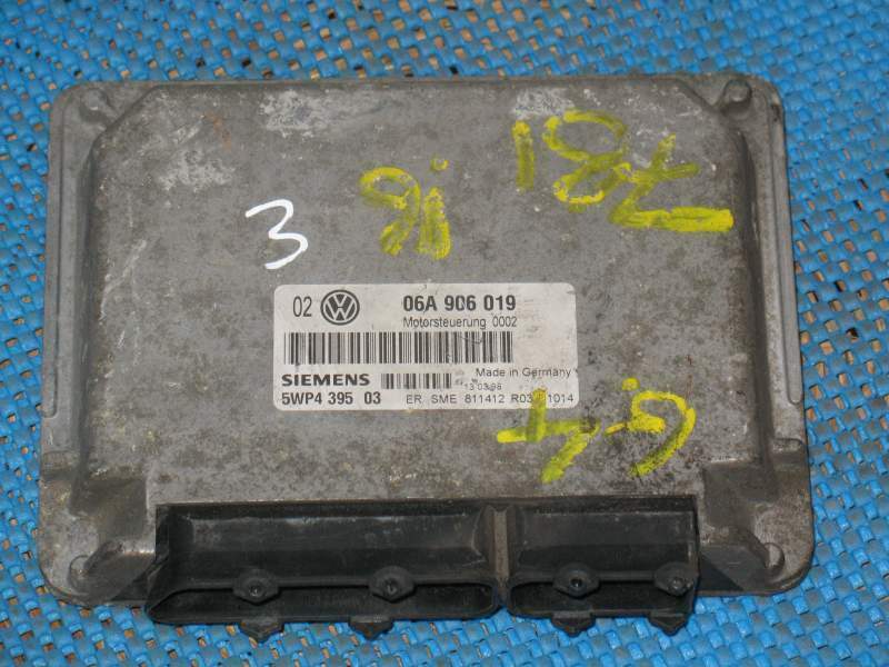 ECU CENTRALINA AUDI A3 1.6 06A906019 5WP4 395 03