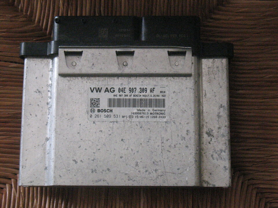 VOLKSWAGEN Polo 6r 14-17 ECU MED17.5.25 04e907309af 0261S09531