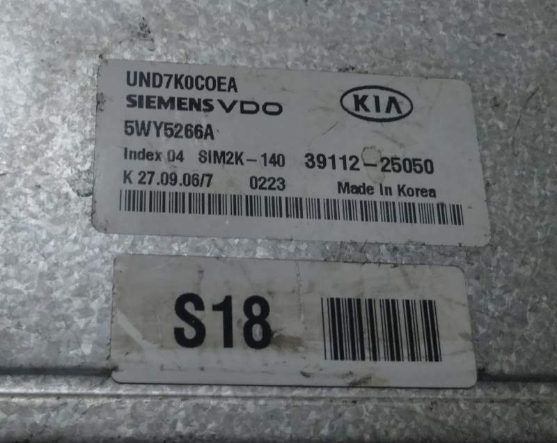 ECU KIA CARENS III 2.0 16V VDO 5WY5266A 39112-25050 SIM2K-140