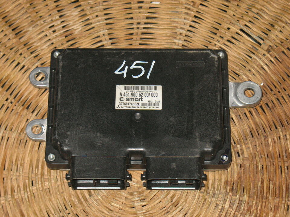 ECU SMART FORTWO A4519005200 A 451 900 52 00 G2T60174HEZE