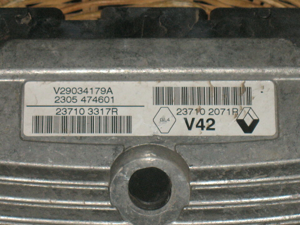 ECU RENAULT CLIO V42 V29034179A 237102071R 237103317R 2305474601