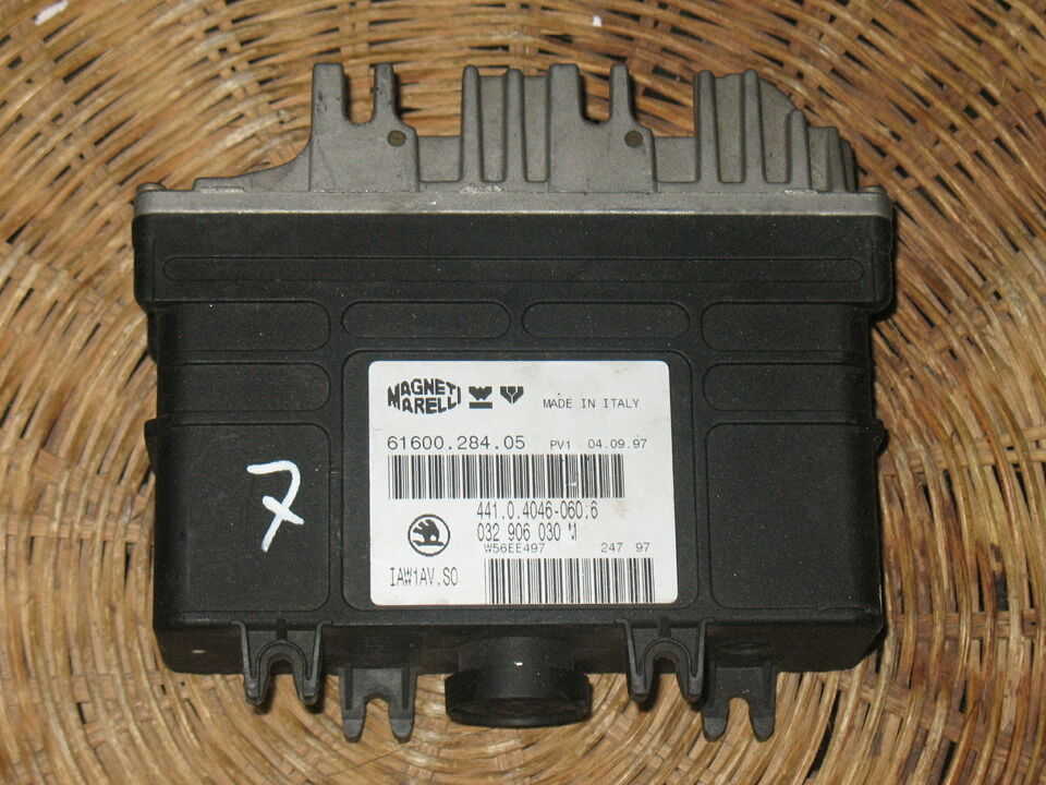 ECU SKODA FELICIA II 032906030M 441040460606 6160028405