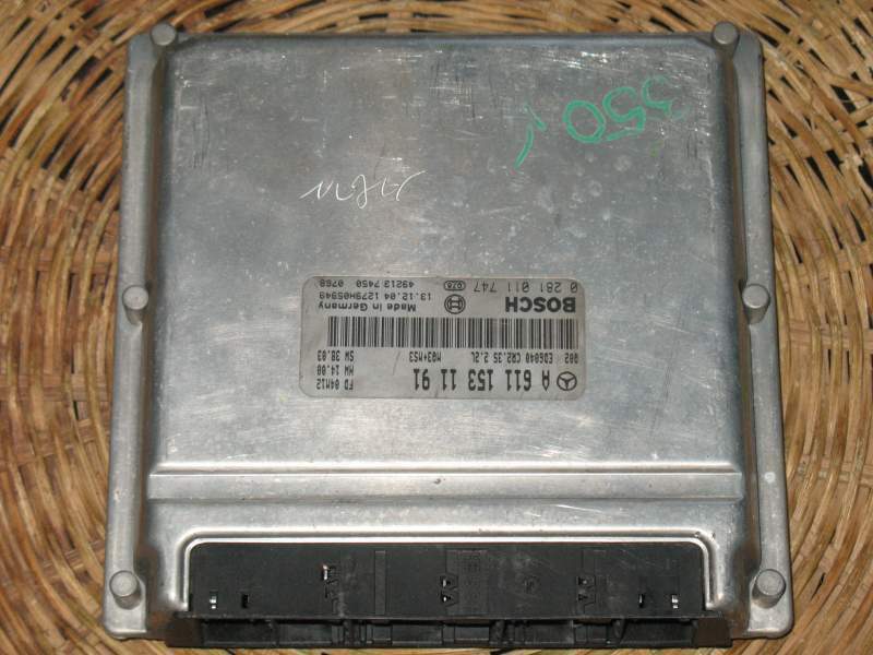 Ecu MERCEDES SPRINTER 2.2 L CR2.35 0281011747 A6111531191 EDC 15C6-4.35